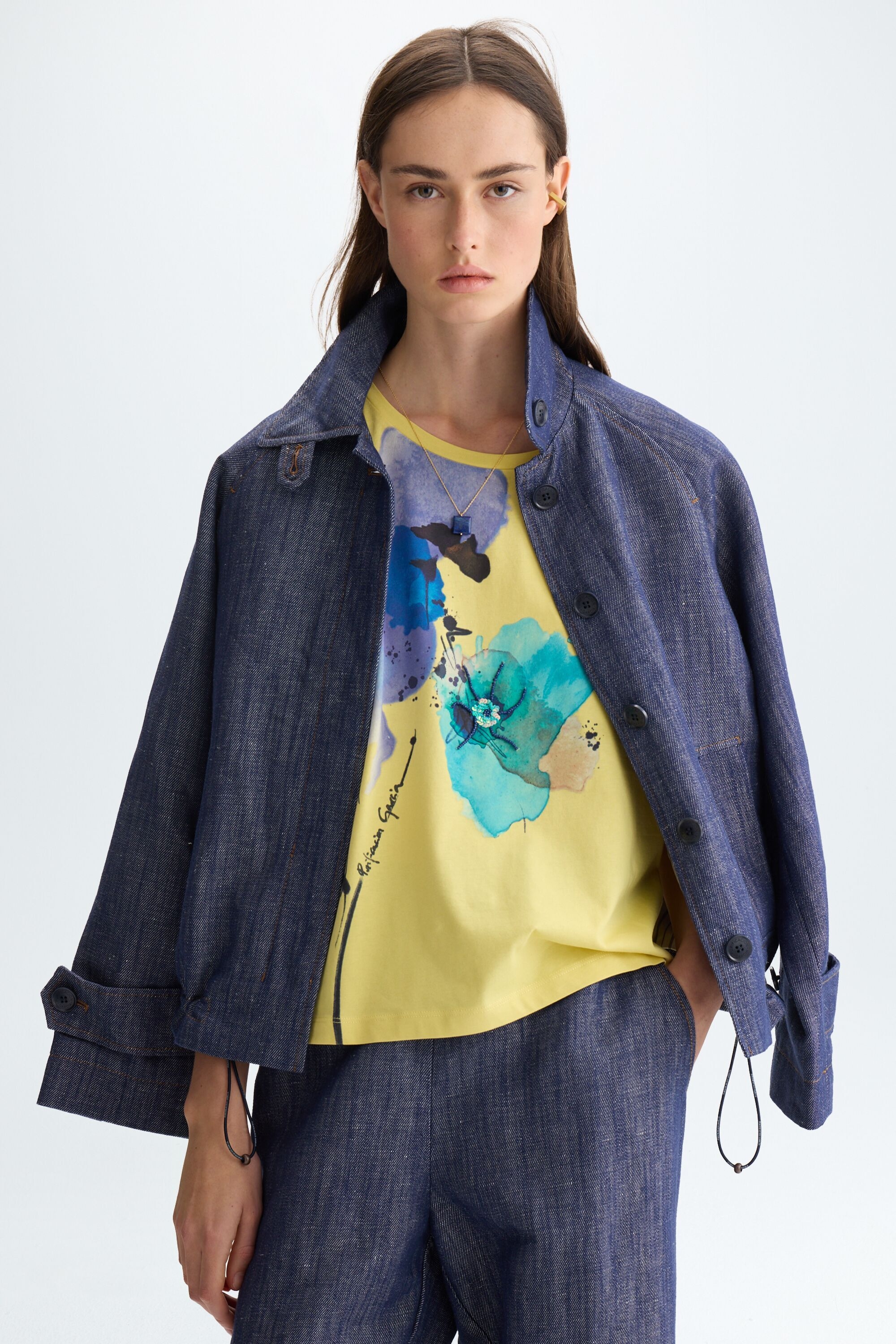 Sequinned embroidery jersey A-line t-shirt