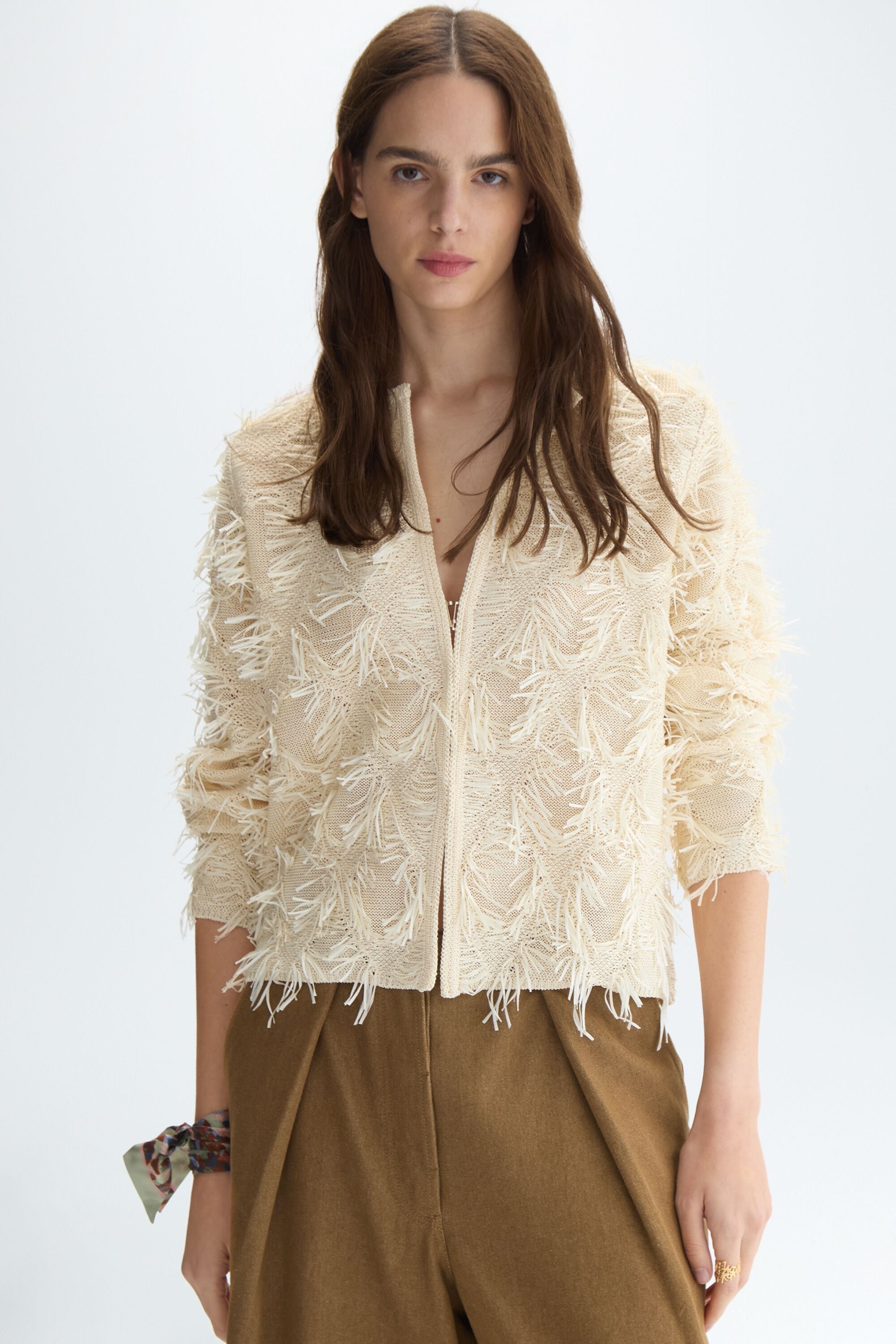 Fringed weave straight-fit short jacket