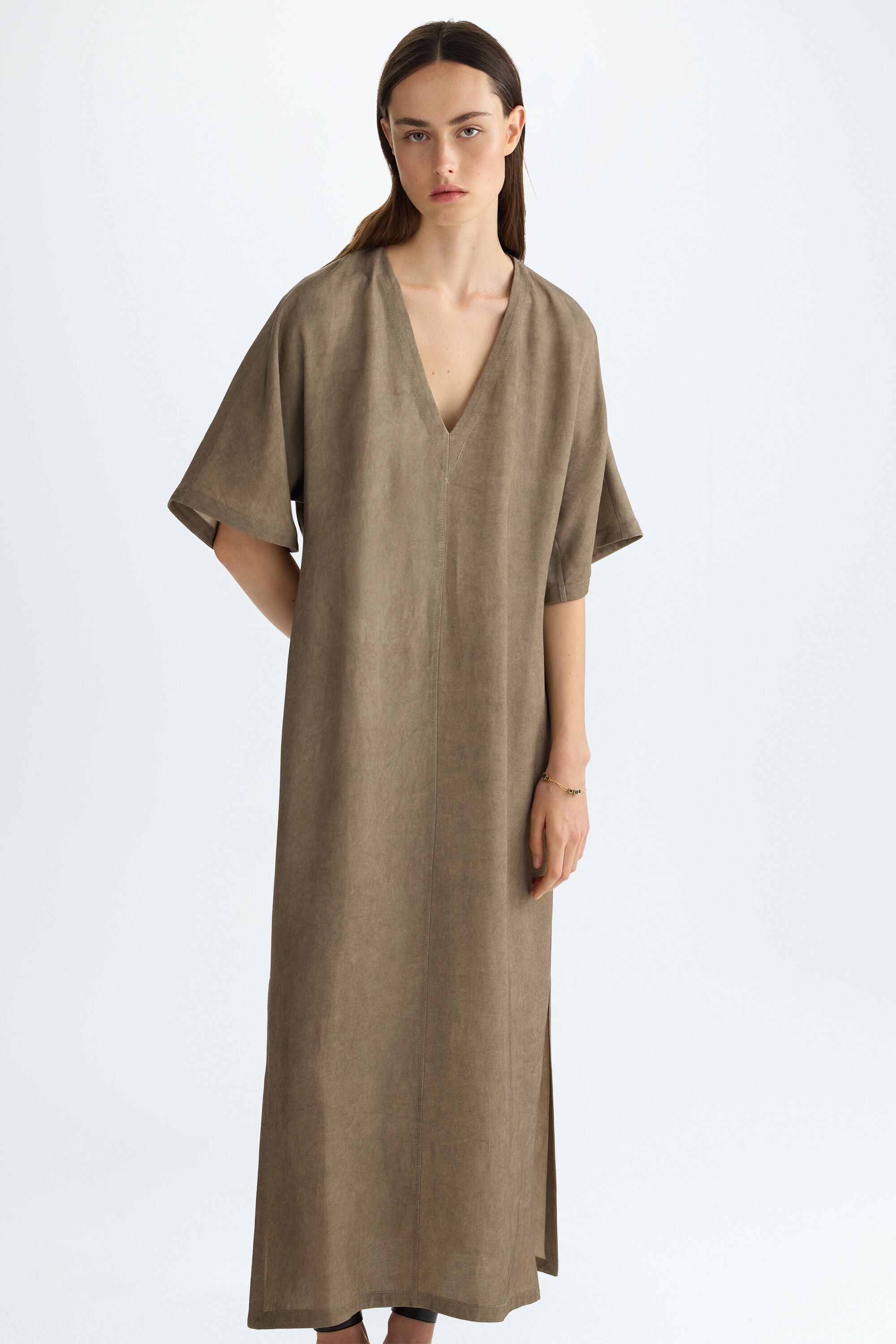 Linen straight-fit midi dress