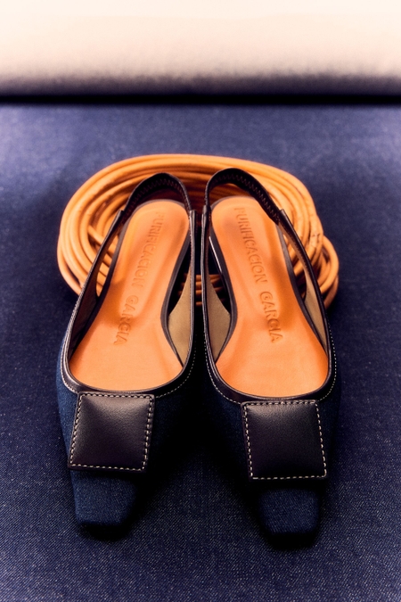 DOMINO LEATHER SLINGBACK FLATS