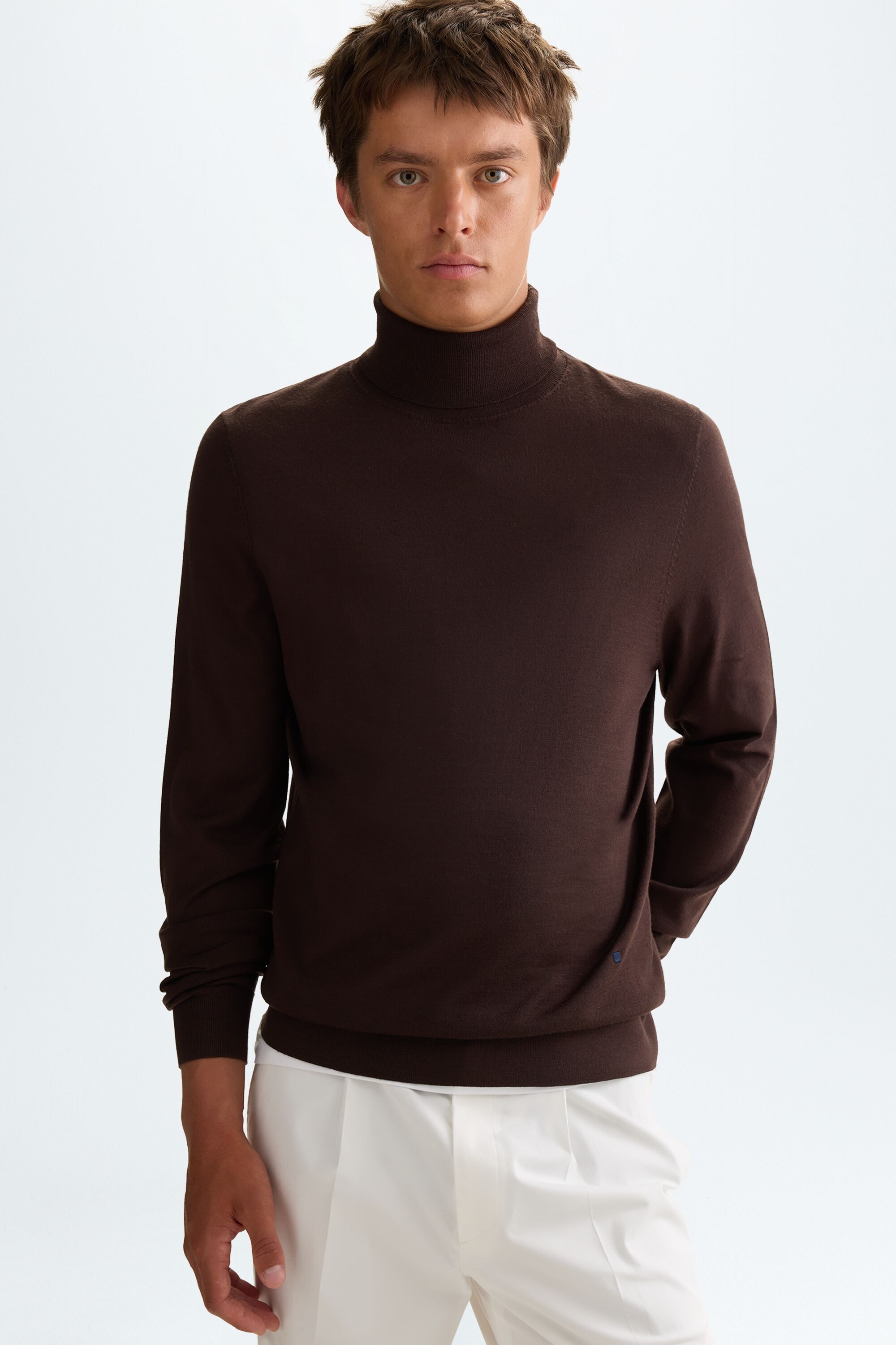 Turtleneck merino wool sweater - BROWN