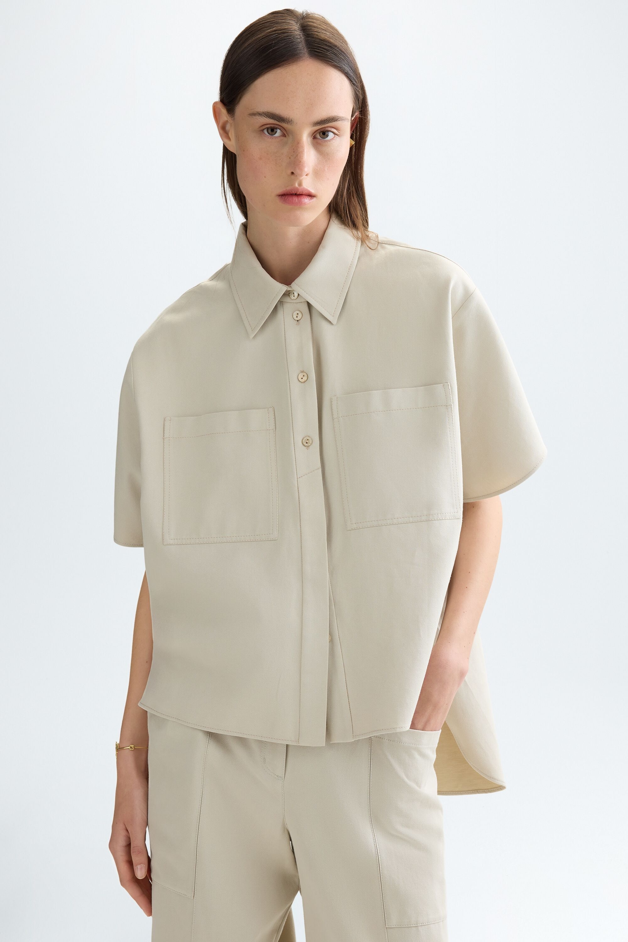 Short-sleeved cotton tencel oversize shirt