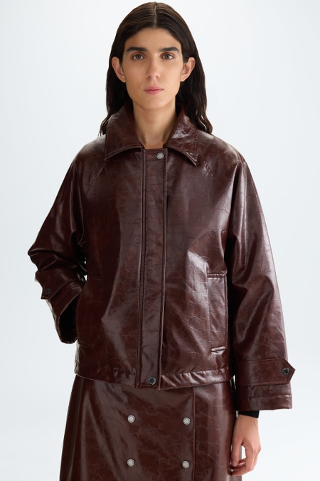 FAUX-LEATHER STRAIGHT-FIT COAT WITH DETACHABLE FUR COLLAR