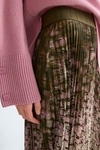 Lettering print twill pleated skirt