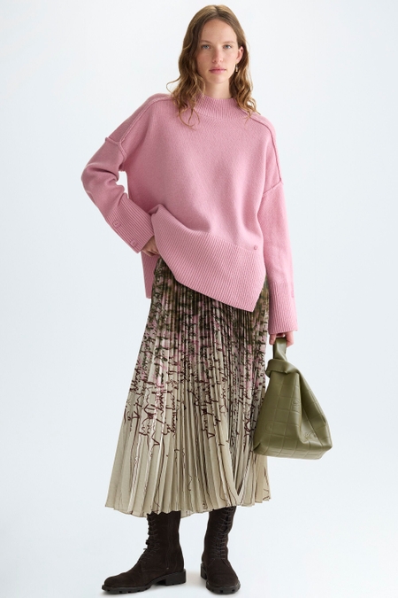 LETTERING PRINT TWILL PLEATED SKIRT