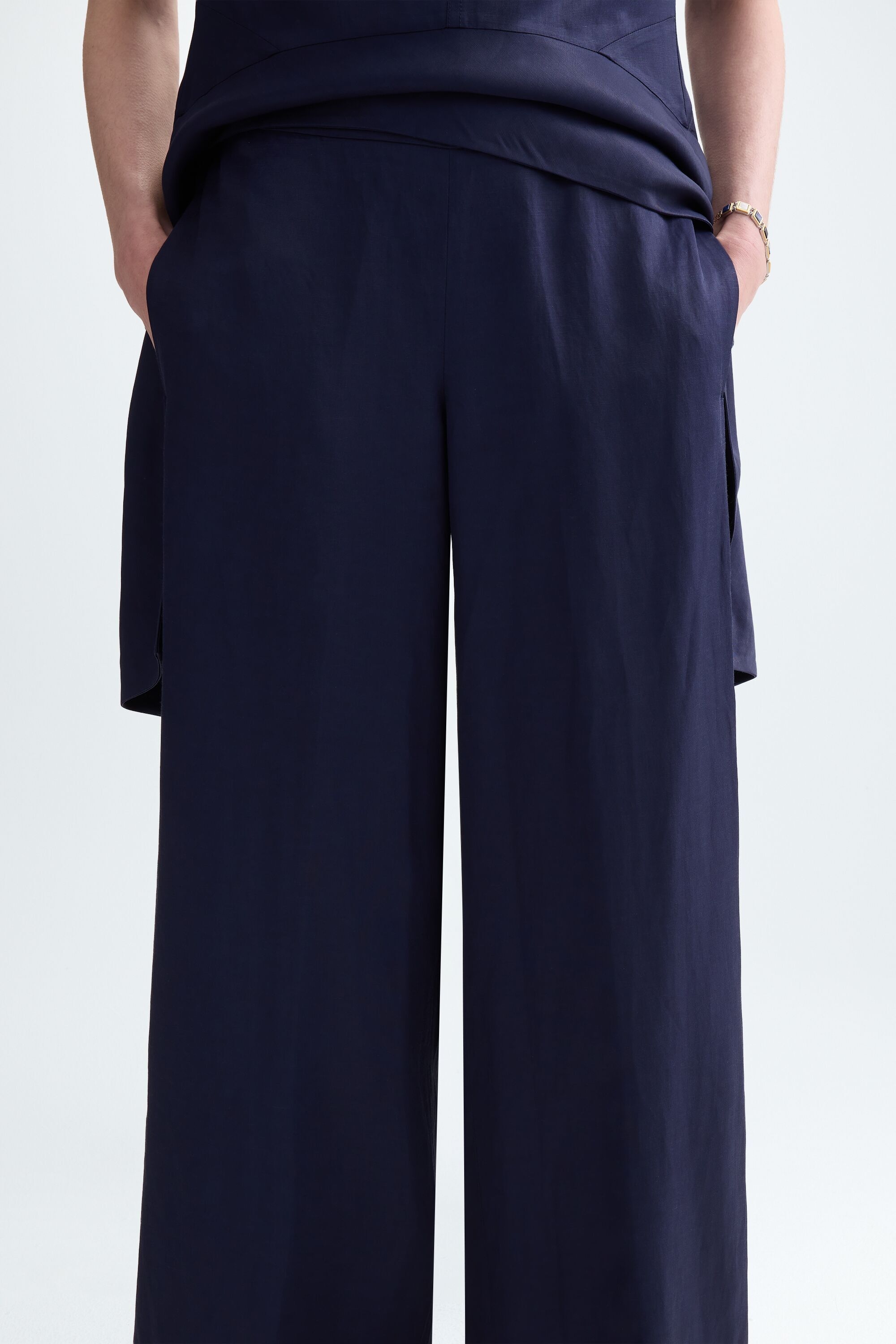 Linen wide-leg trousers