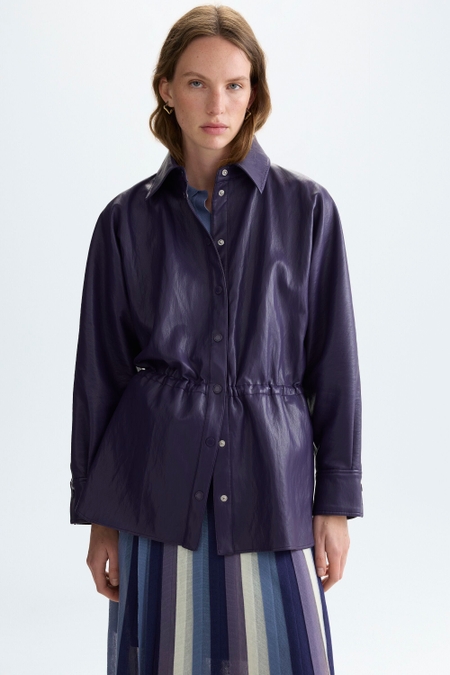 FAUX-LEATHER FITTED JACKET