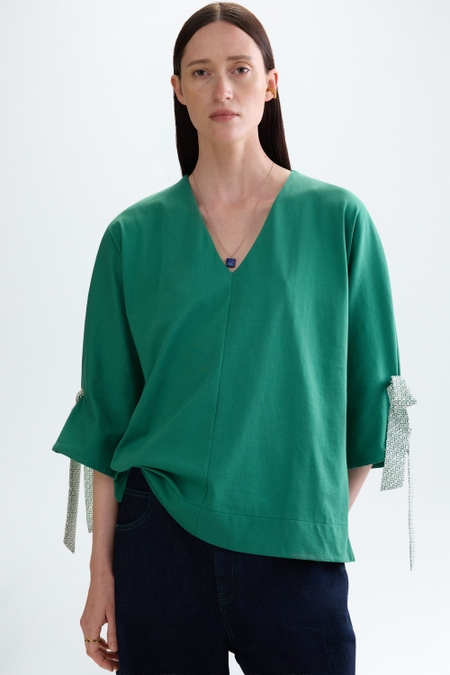 JERSEY STRAIGHT-FIT T-SHIRT WITH PRINT SCARVES