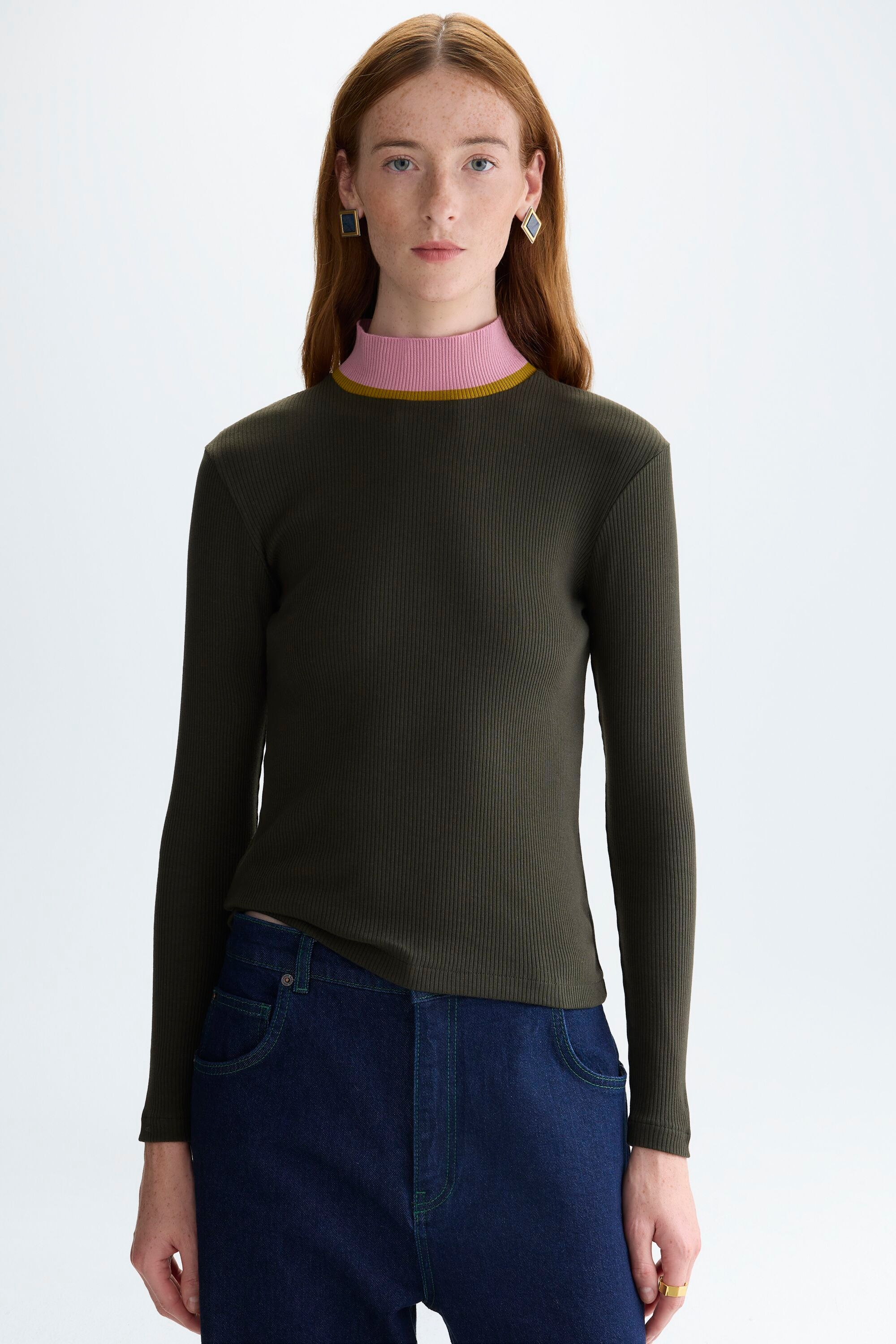 Ribbed knit fitted top