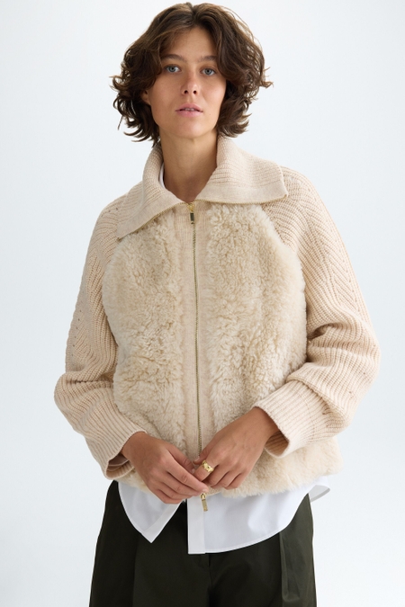 STRAIGHT WOOL BLEND FAUX FUR KNIT SWEATER