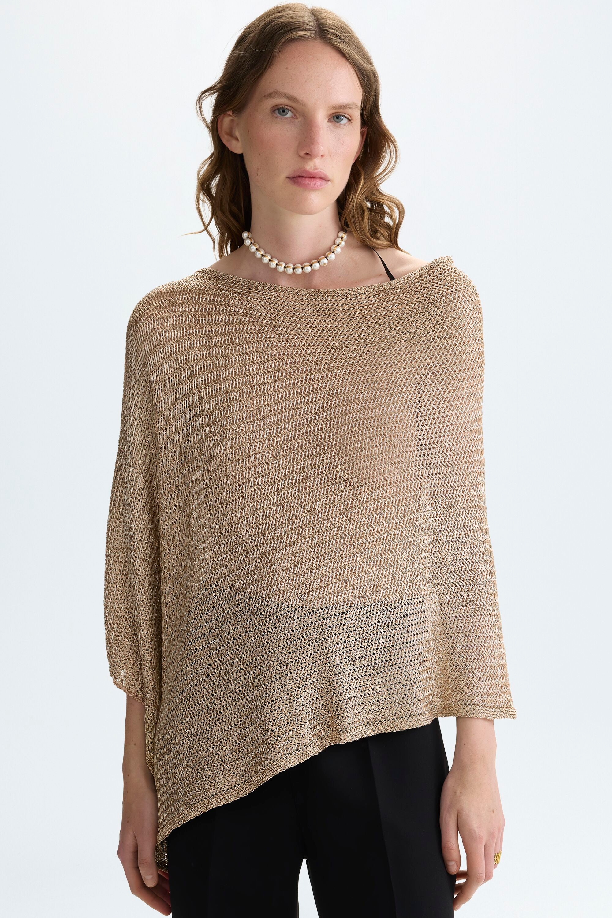 Metallic knit asymmetric short cape