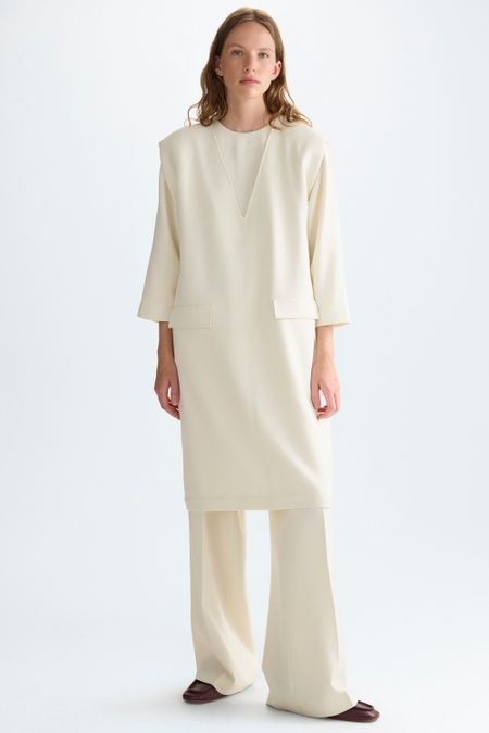 OVERSIZE CREPÉ VEST DRESS