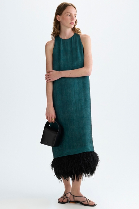 ORGANZA STRAIGHT-FIT DRESS WITH FEATHERS