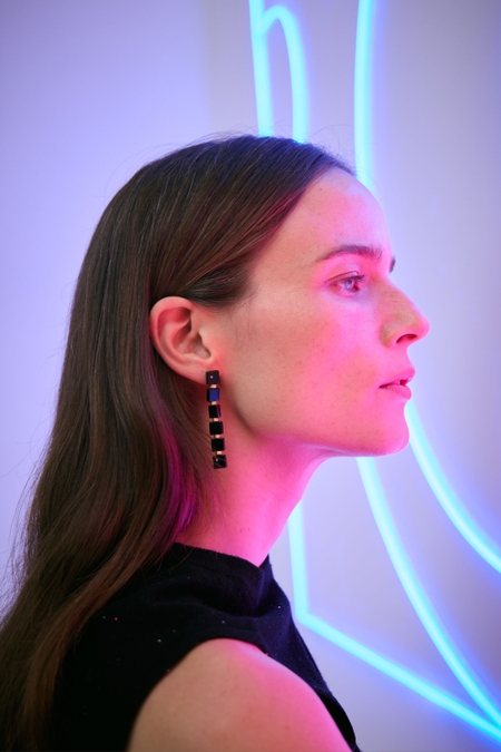 CUBO ÓNIX DROP EARRINGS