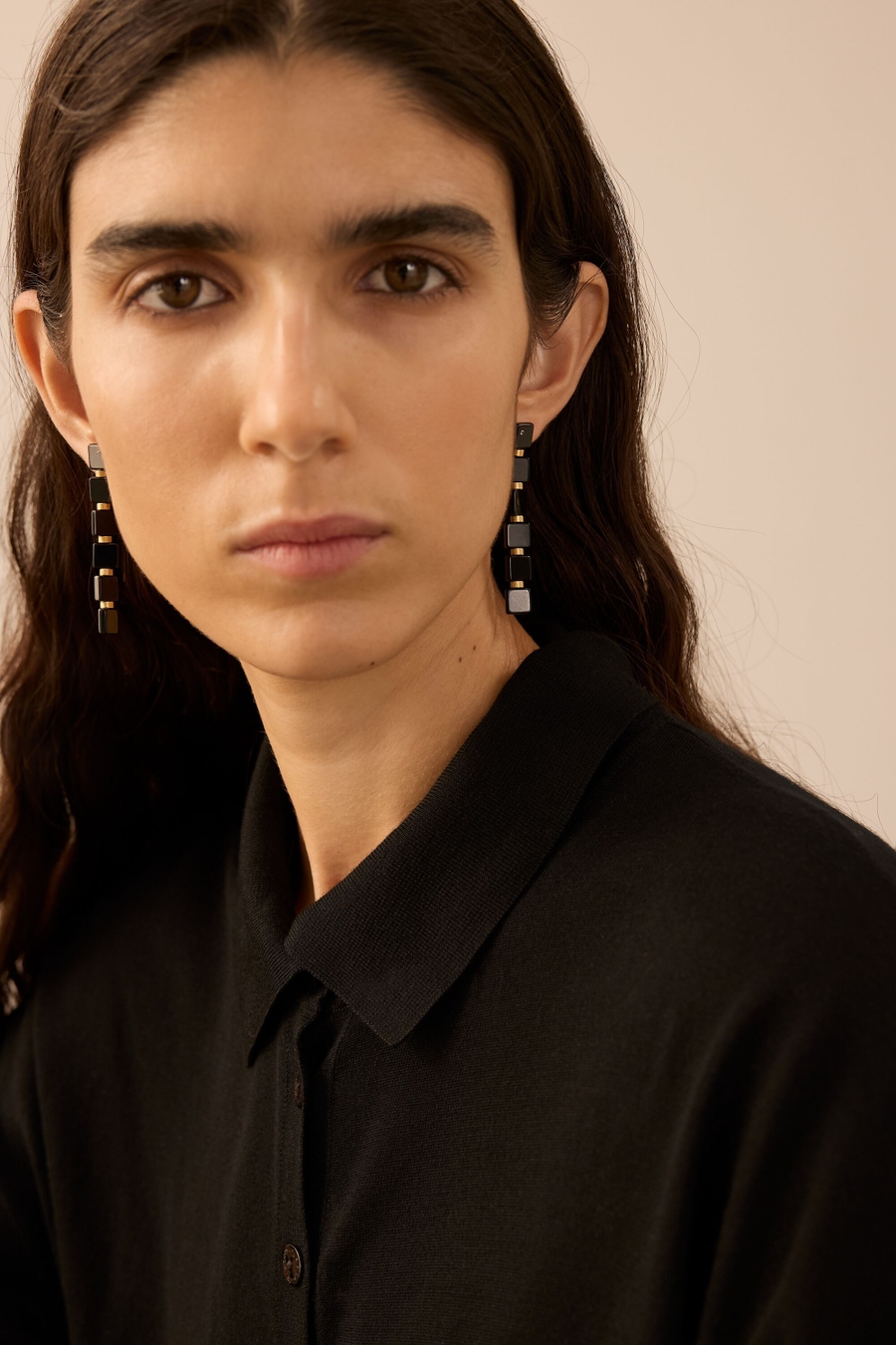CUBO ÓNIX DROP EARRINGS