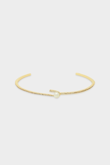 RADIANT PEARL CUFF