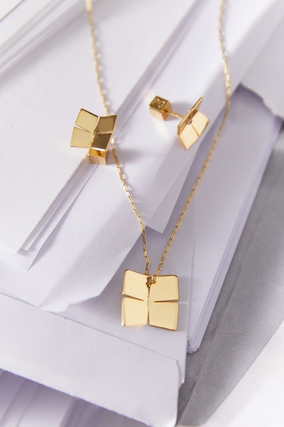 ORIGAMI NECKLACE