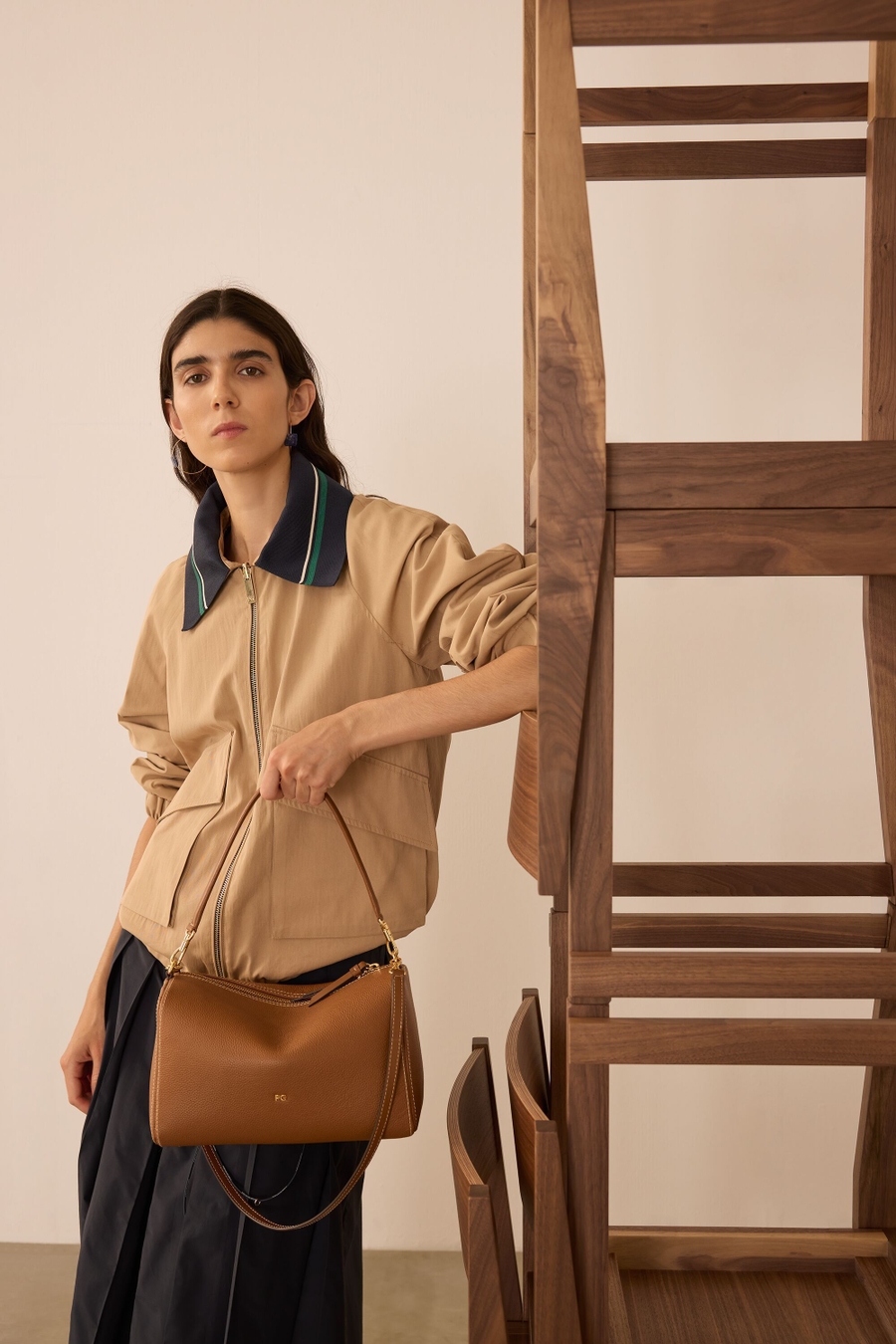 COMBINACIÓN ÚNICA SHOULDER BAG