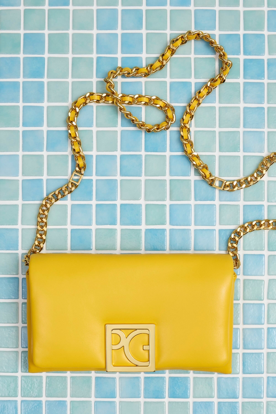 HOMENAJE ACOLCHADO CLUTCH