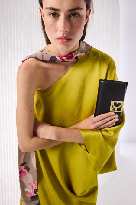 HOMENAJE ACOLCHADO CLUTCH