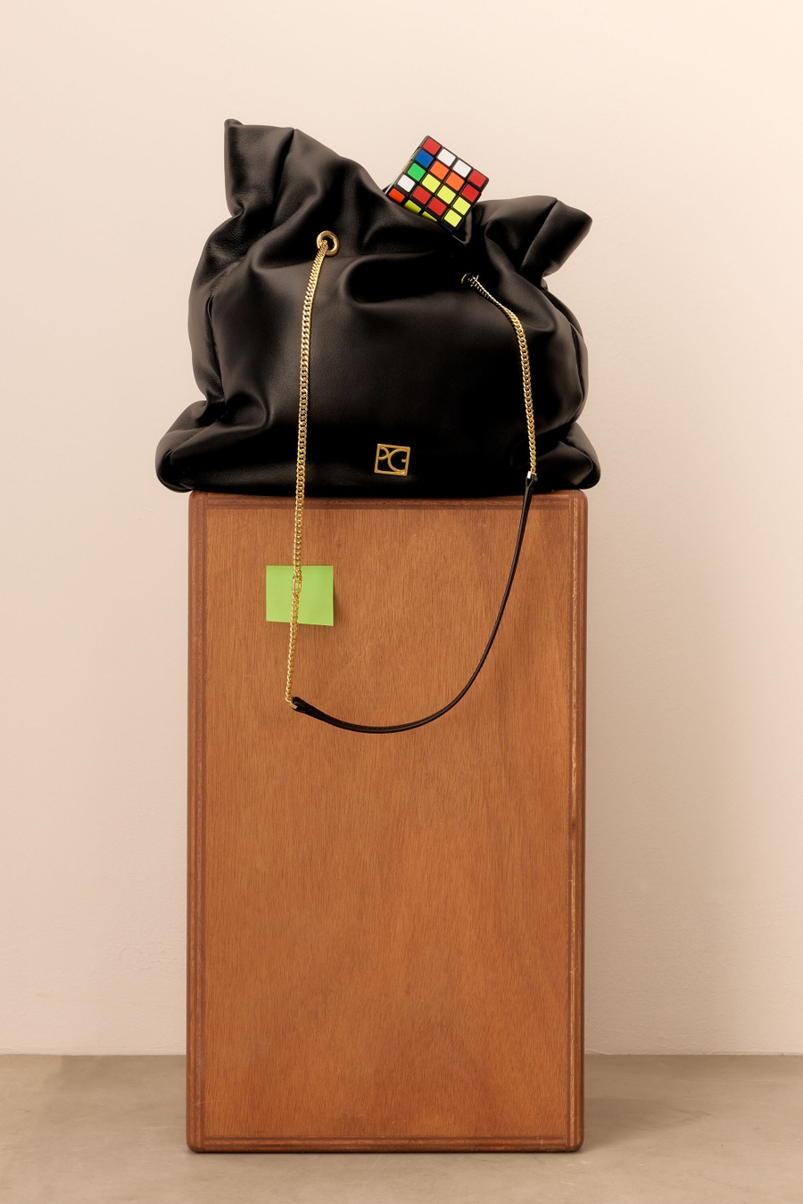 HOMENAJE ACOLCHADO SHOULDER BAG
