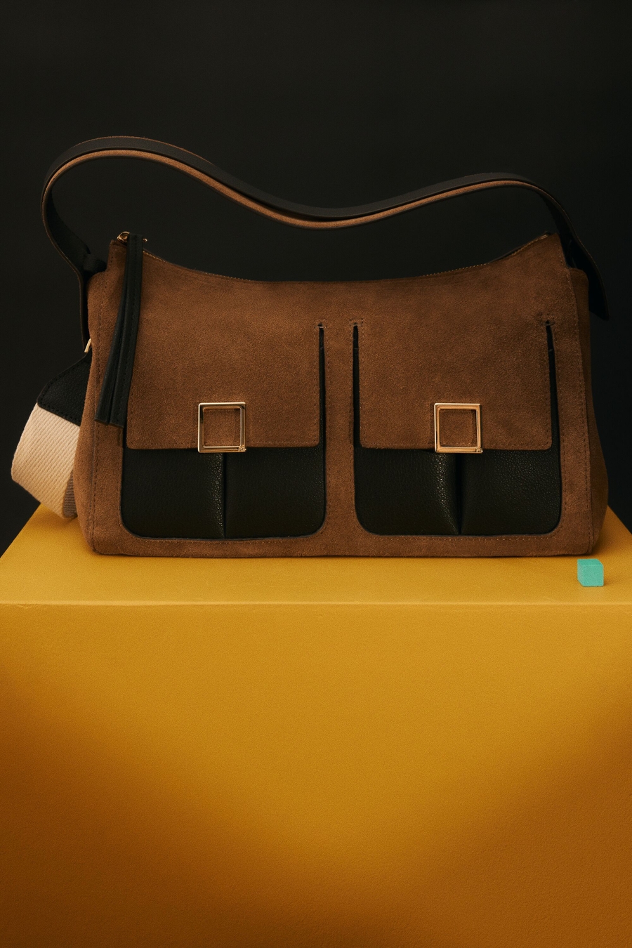 SOHO SHOULDER BAG