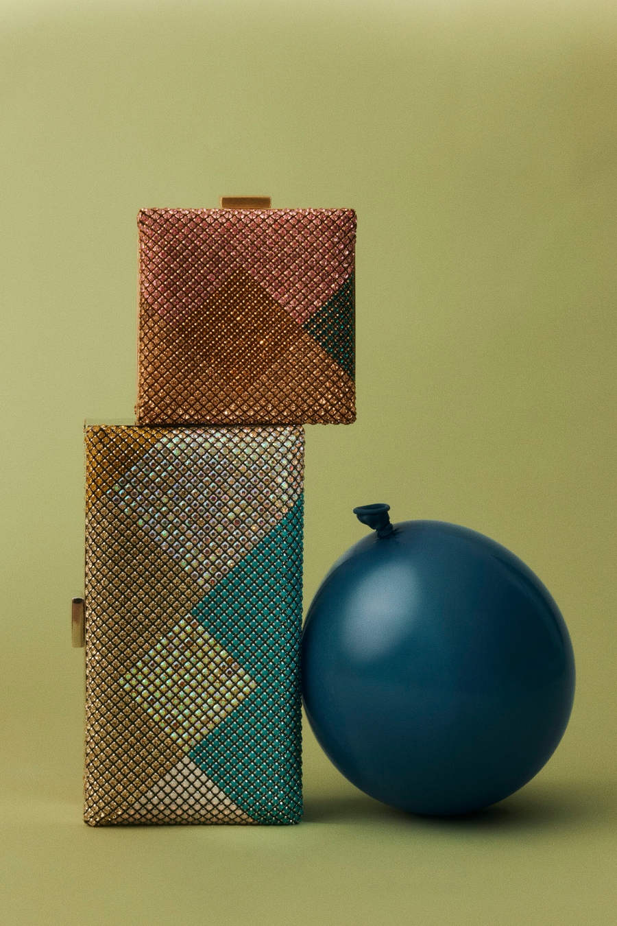 VARNISH CLUTCH