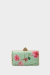Varnish clutch
