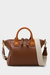 Algo Prestado handbag