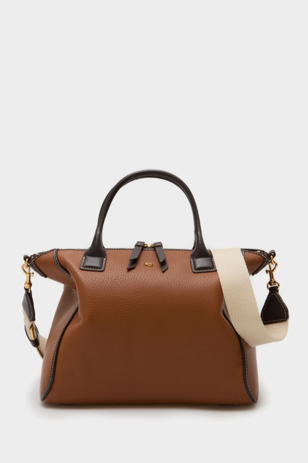 BOLSO DE MANO ALGO PRESTADO
