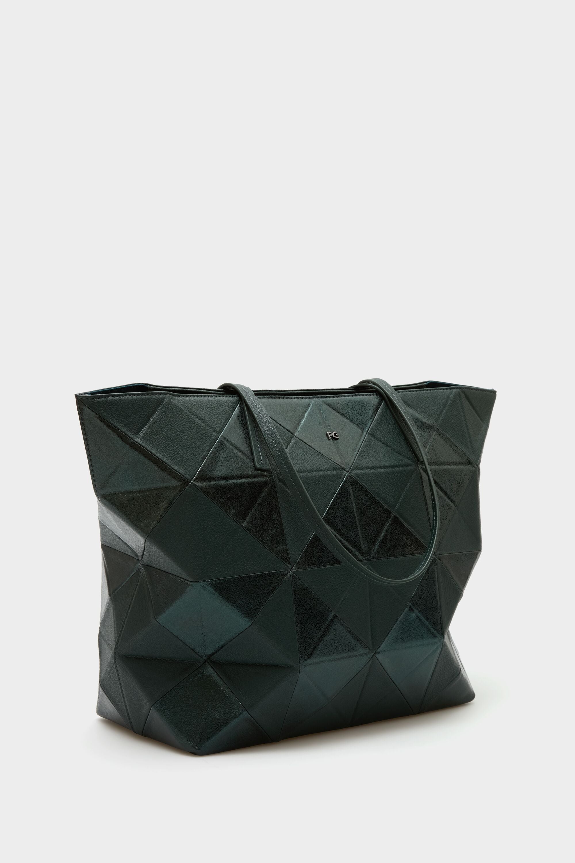 UN3D. ORIGAMI PLEATS PT S ¥33,000 Origami-Pleats-Light-Filtering