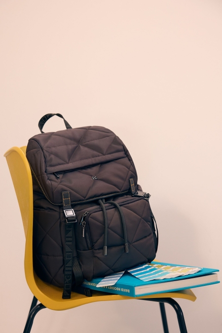 MOCHILA NYLON ACOLCHADO ORIGAMI