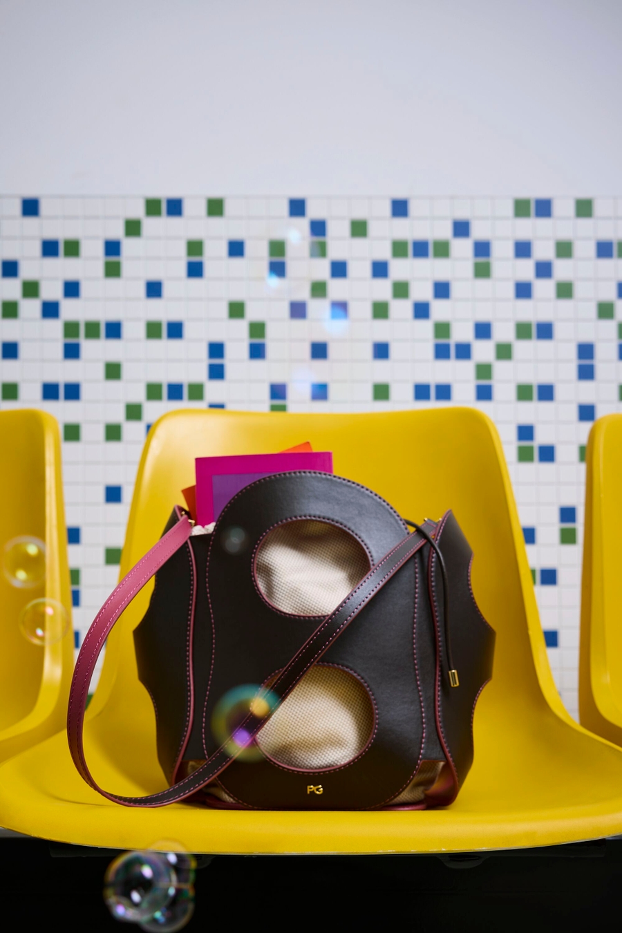 OCHO BUCKET BAG