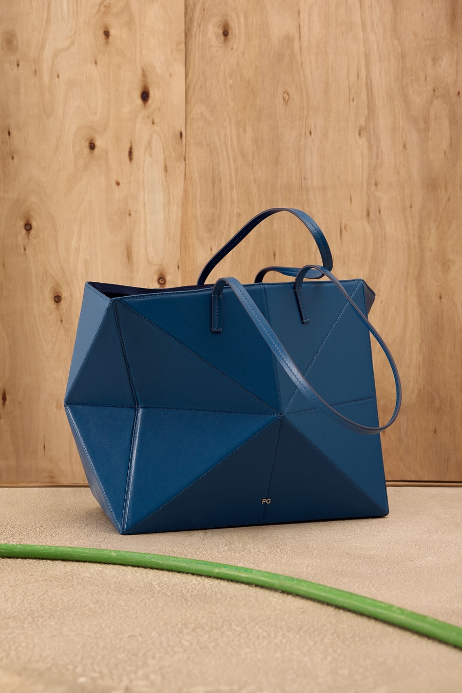 ORIGAMI MAXI SHOULDER BAG