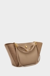 La Gran Manzana shoulder bag