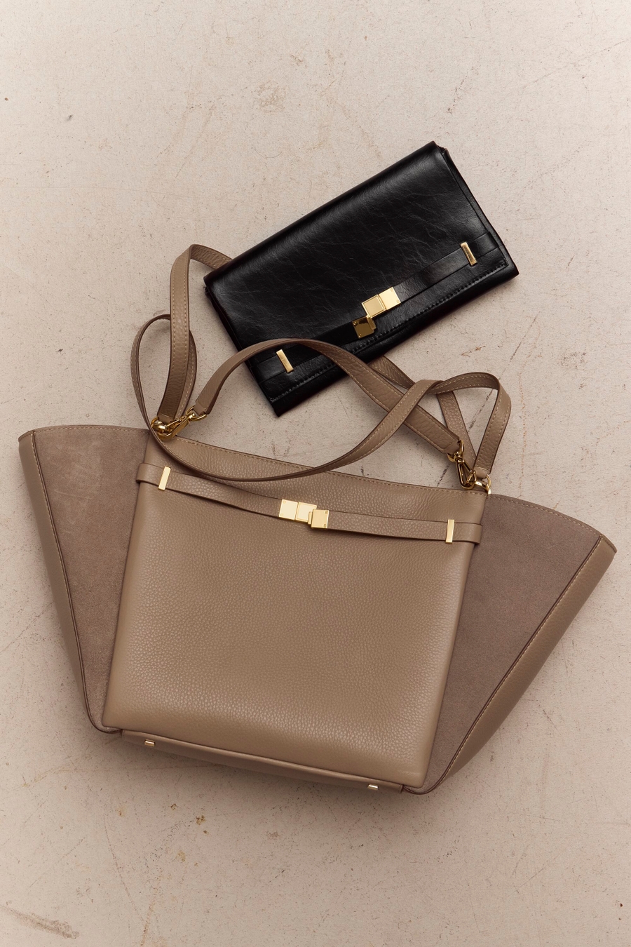 LA GRAN MANZANA SHOULDER BAG