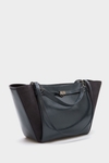 La Gran Manzana shoulder bag