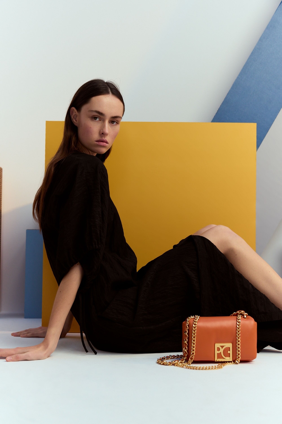 HOMENAJE ACOLCHADO SHOULDER BAG