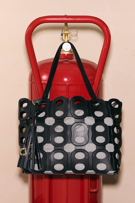 BOLSO DE MANO OCHO