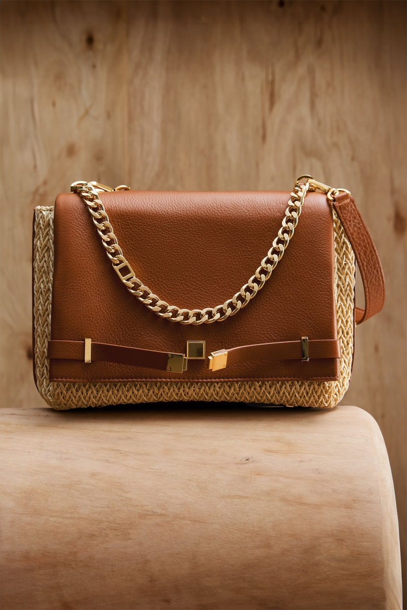 LA GRAN MANZANA SHOULDER BAG