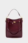 La Gran Manzana shoulder bag