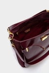 La Gran Manzana shoulder bag