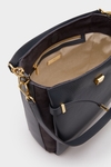 La Gran Manzana shoulder bag