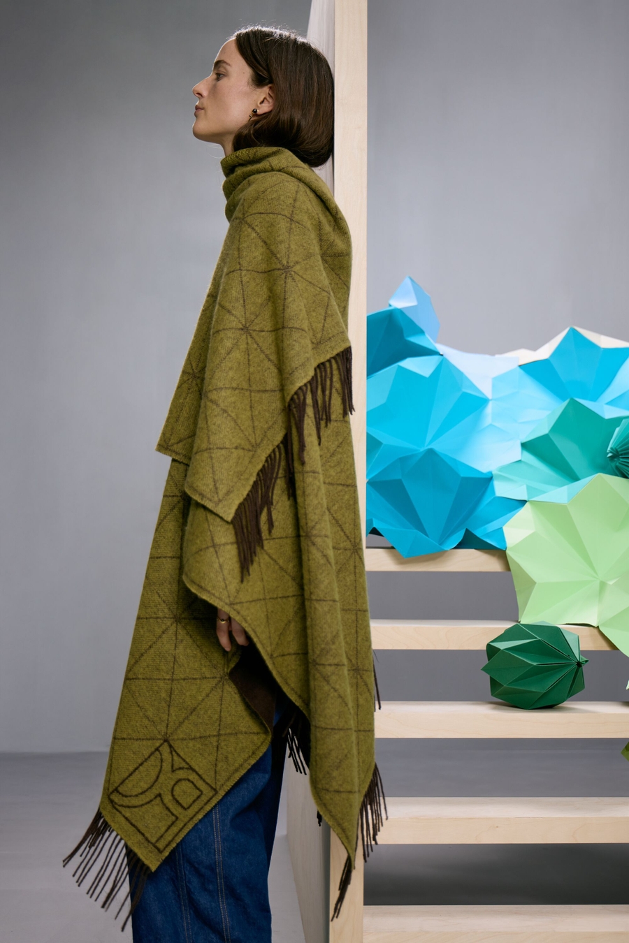 ORIGAMI WOOL PONCHO