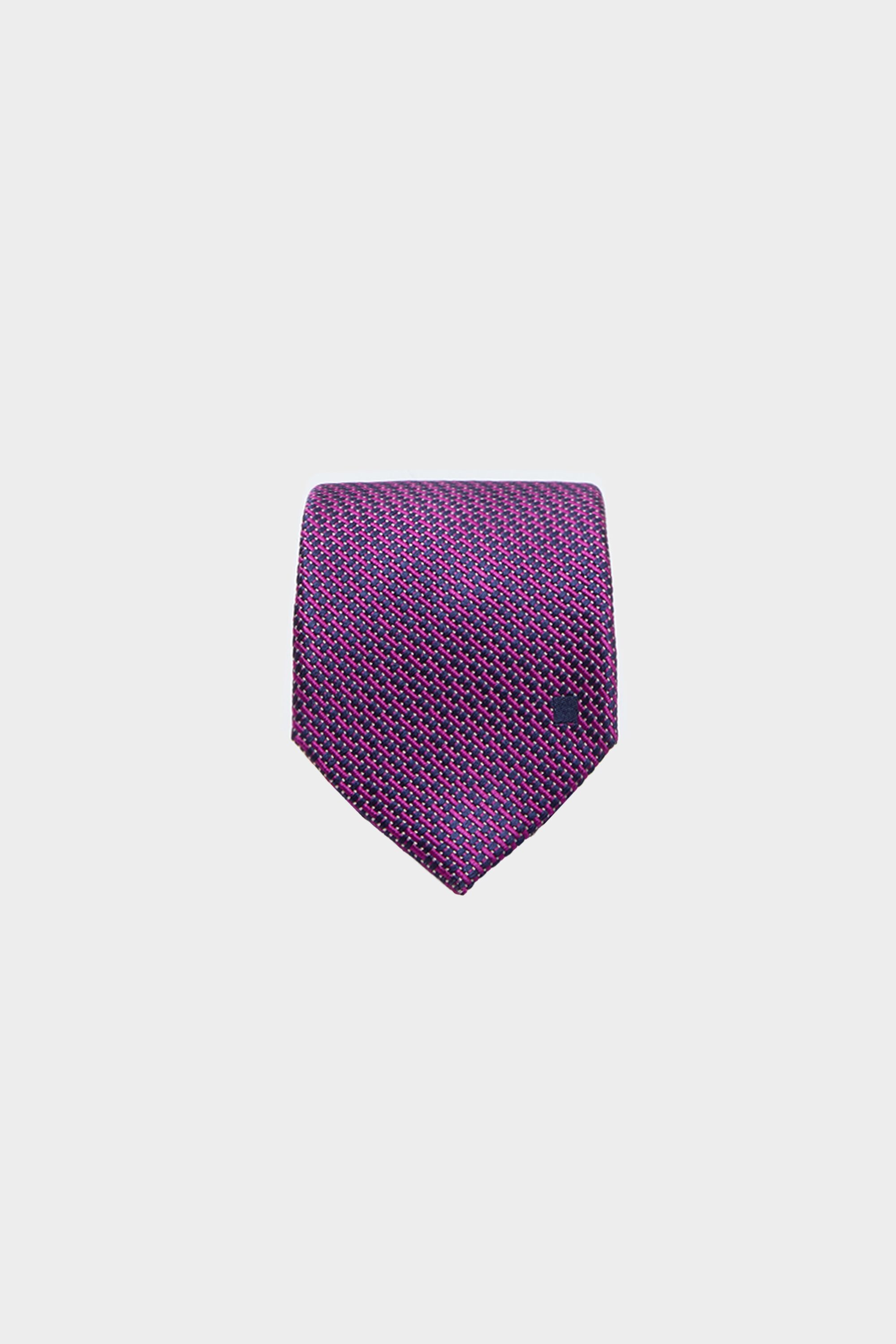Motifs textured silk tie