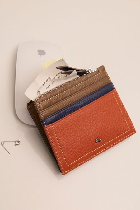 COMBINACIÓN ÚNICA ZIPPED CARD HOLDER