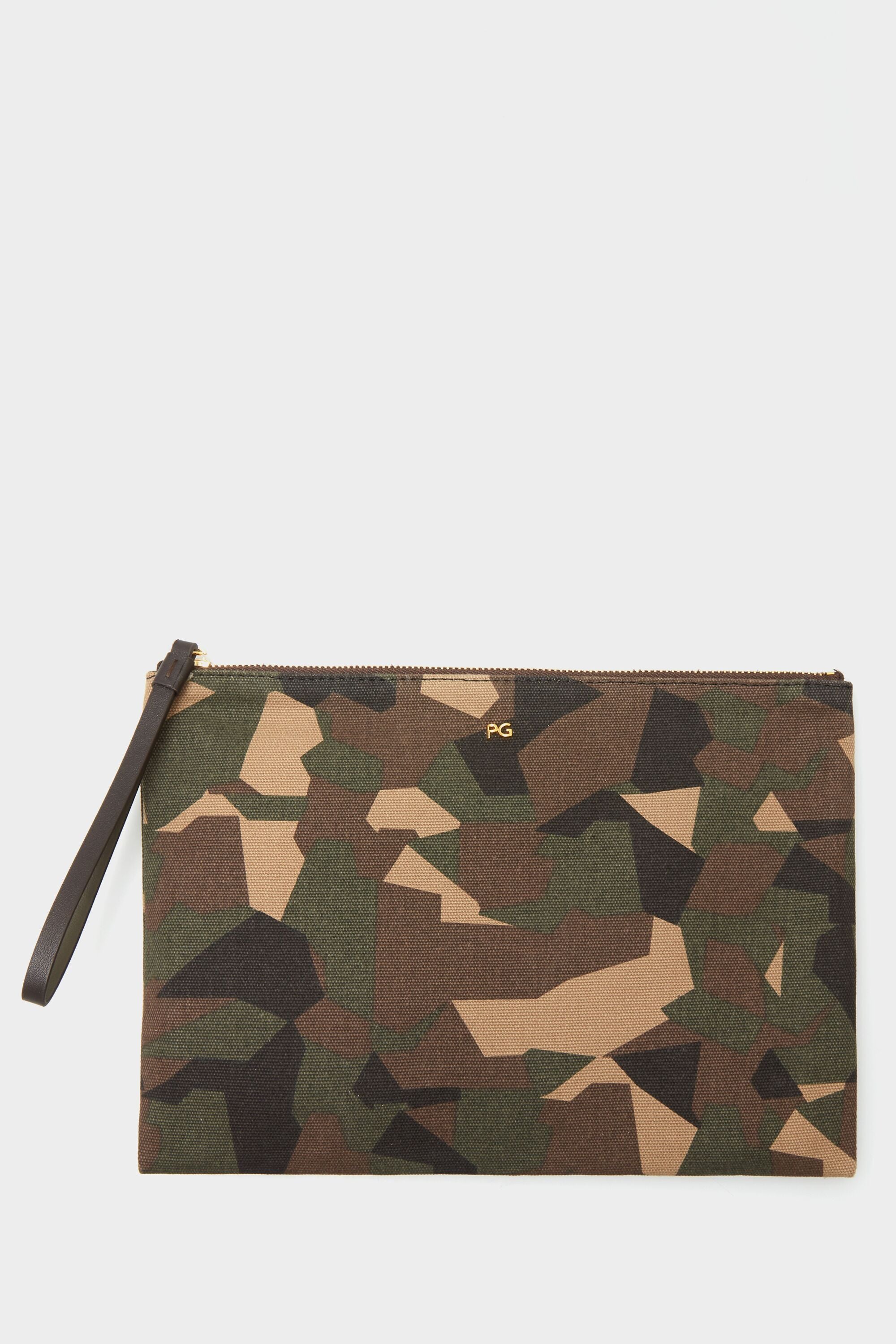 Camouflage large pouch