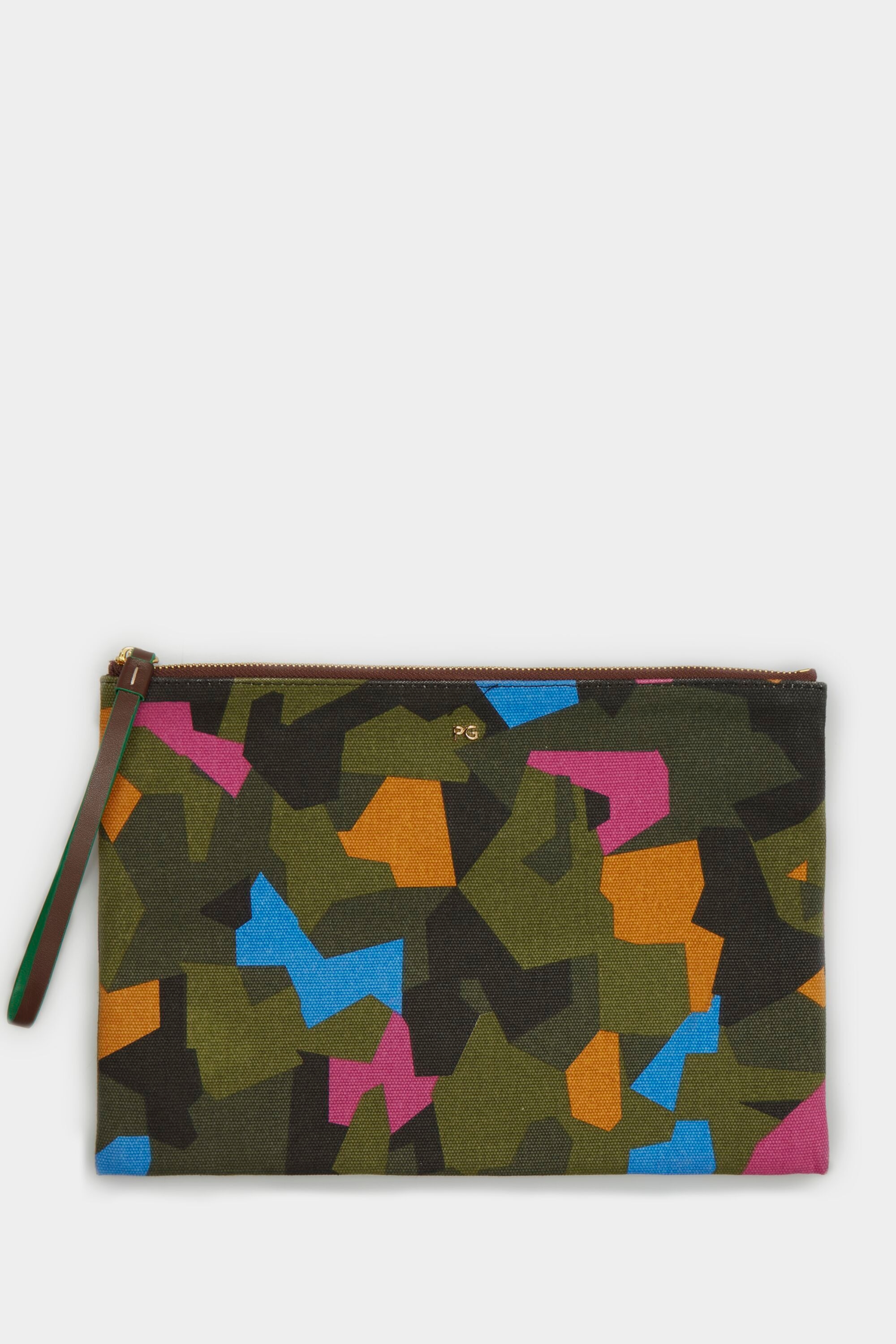 Camouflage large pouch