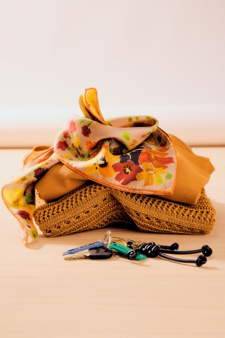 BOTÁNICO 53 SILK BANDANA