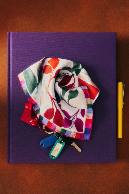 HOJAS AL CUBO 53 SILK BANDANA